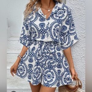 Blue and White Floral Pattern Dolman Dress | Size M
